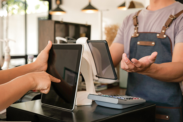 Postal Transactor Mounting Solutions for Postal Services | ONYX Mount
